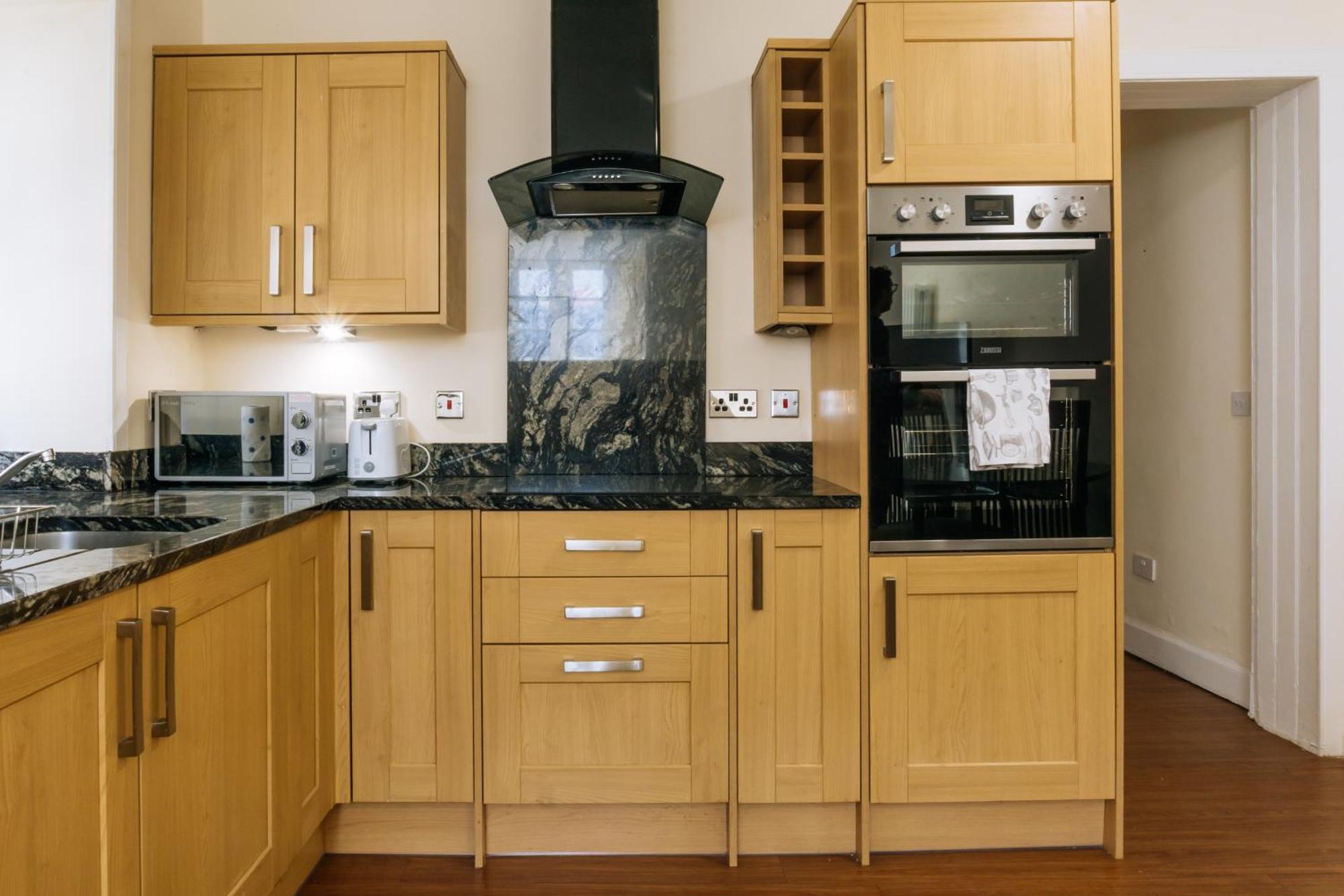 Homely 3 Bedroom In The Heart Of Central Edinburgh Exterior photo